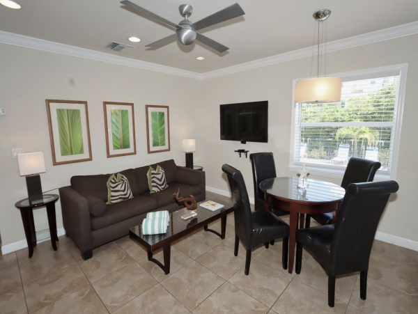 One Bedroom Vacation Rental  Beach Access Across Street!